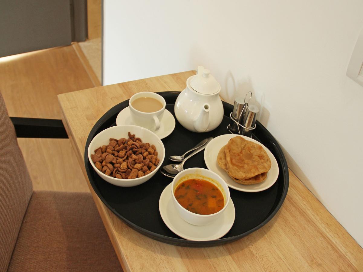 Hotel Oyo 13771 Executive Residency à Pune Extérieur photo