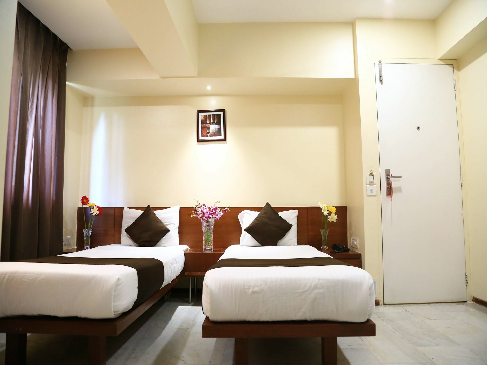 Hotel Oyo 13771 Executive Residency à Pune Extérieur photo