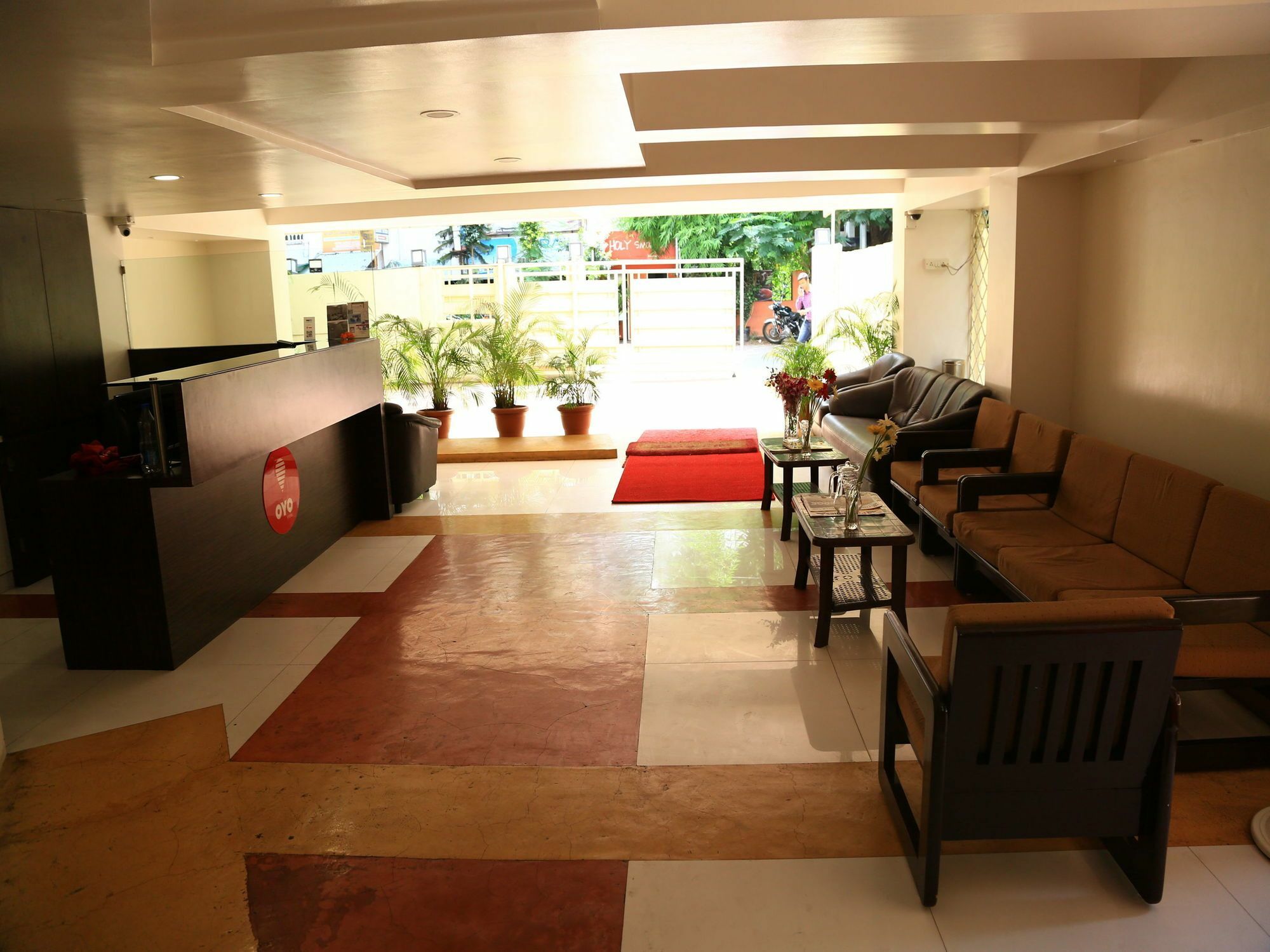 Hotel Oyo 13771 Executive Residency à Pune Extérieur photo